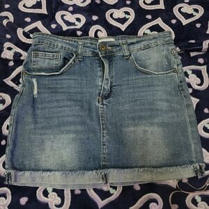 SZ 9  GOGO JEAN SKIRT